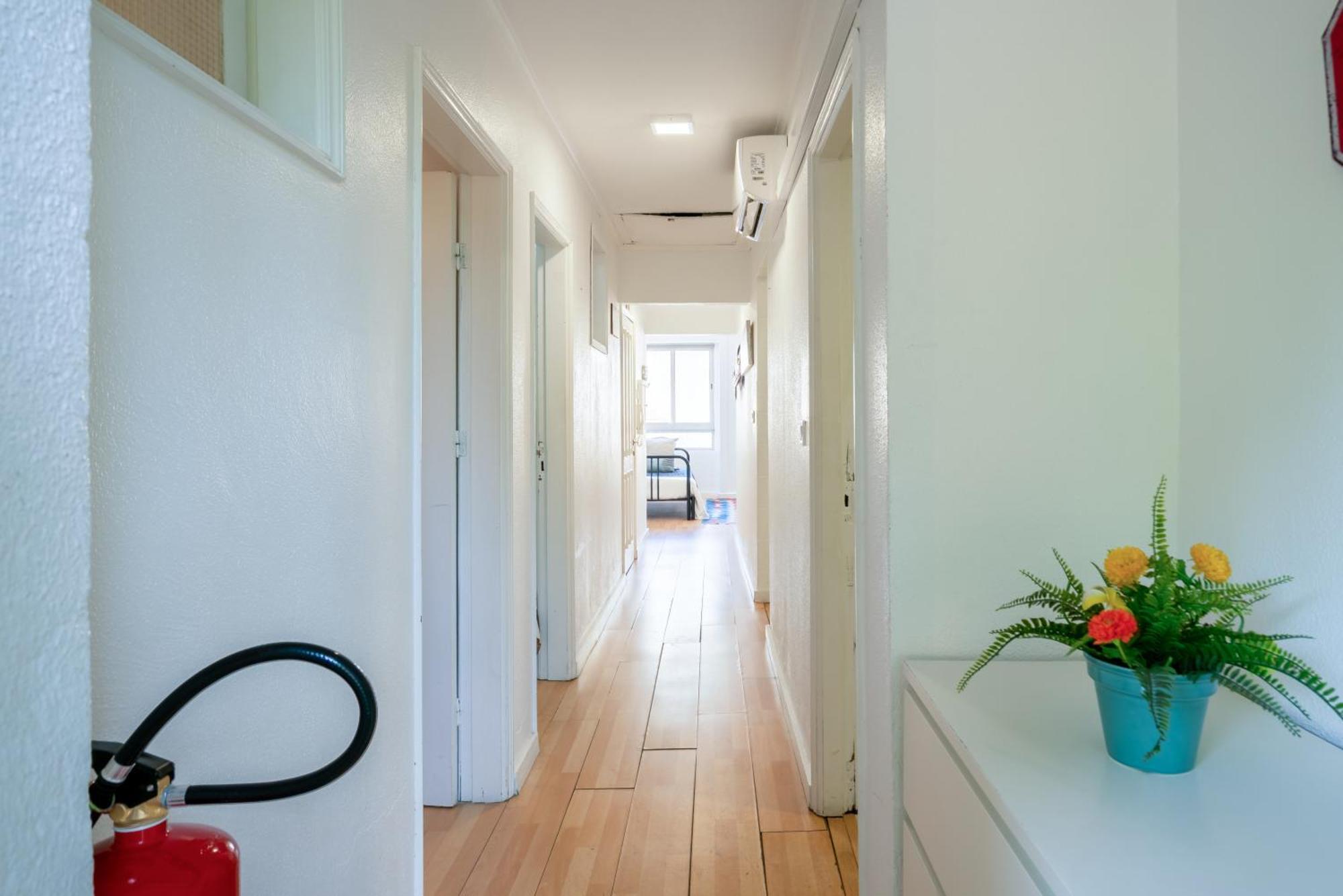 Host Wise - Large Flat W Terrace - Ace Location At Aliados Lägenhet OOporto Exteriör bild