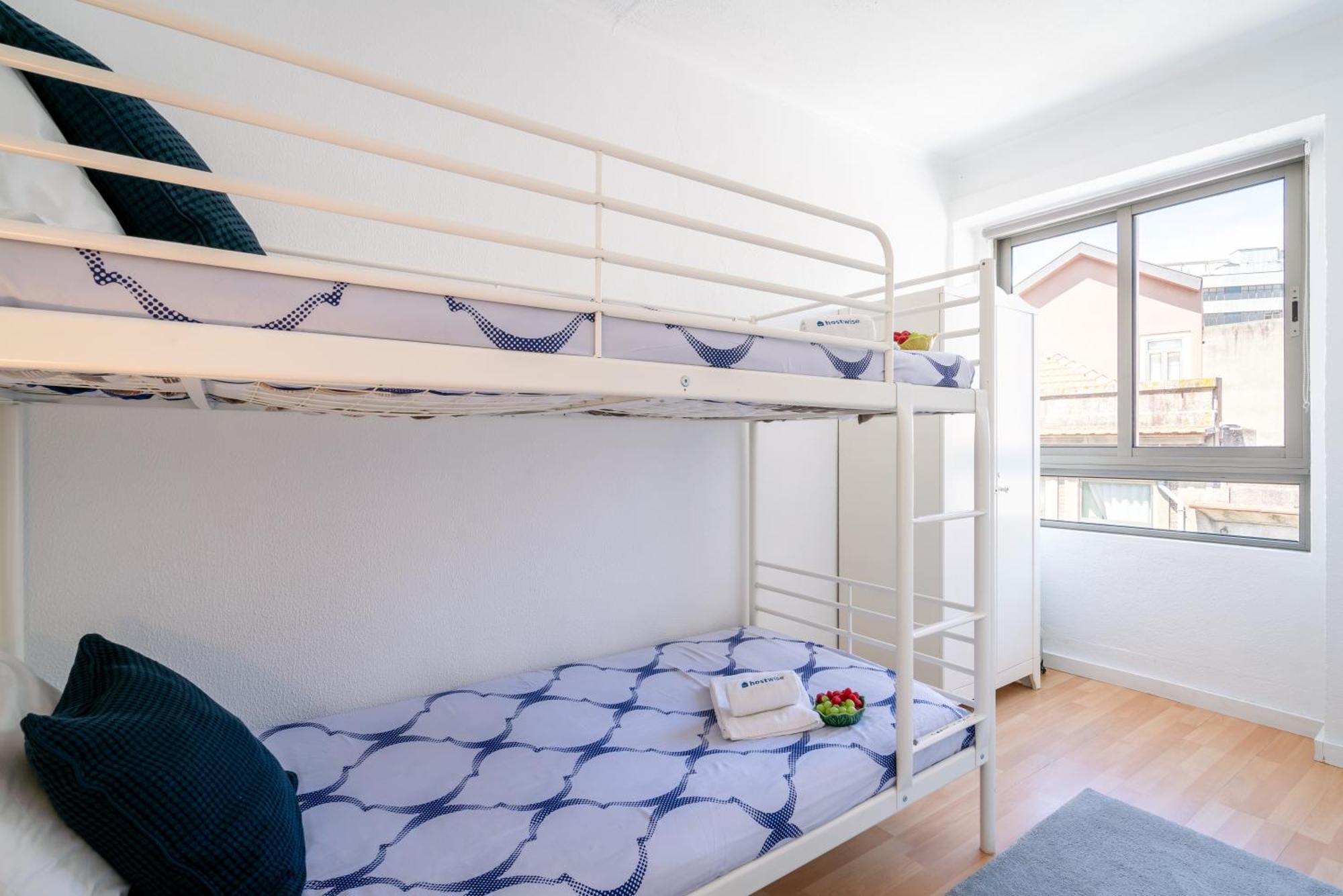 Host Wise - Large Flat W Terrace - Ace Location At Aliados Lägenhet OOporto Exteriör bild
