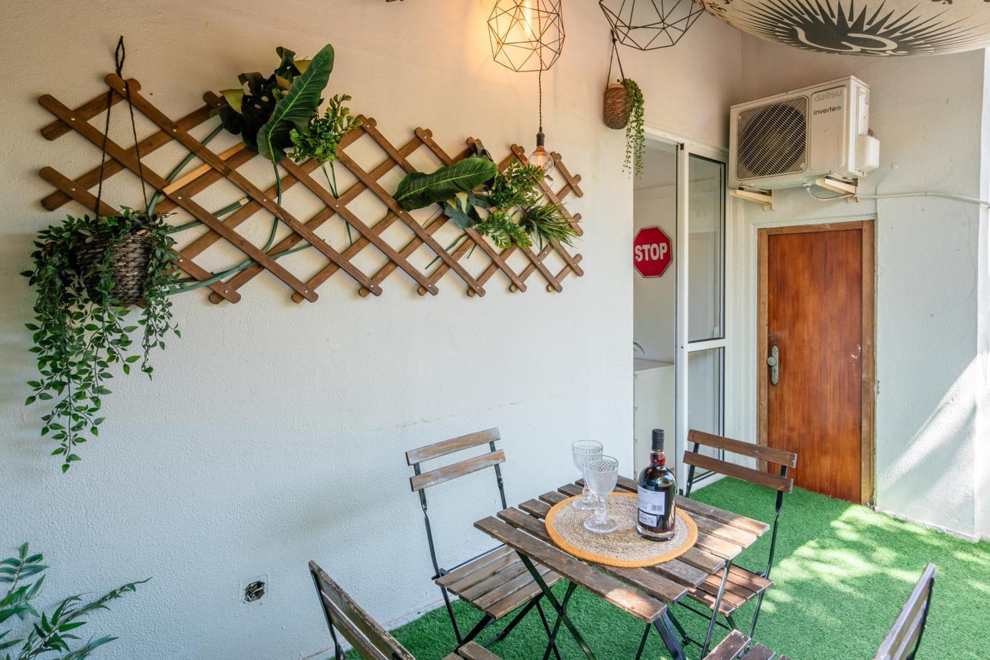 Host Wise - Large Flat W Terrace - Ace Location At Aliados Lägenhet OOporto Exteriör bild