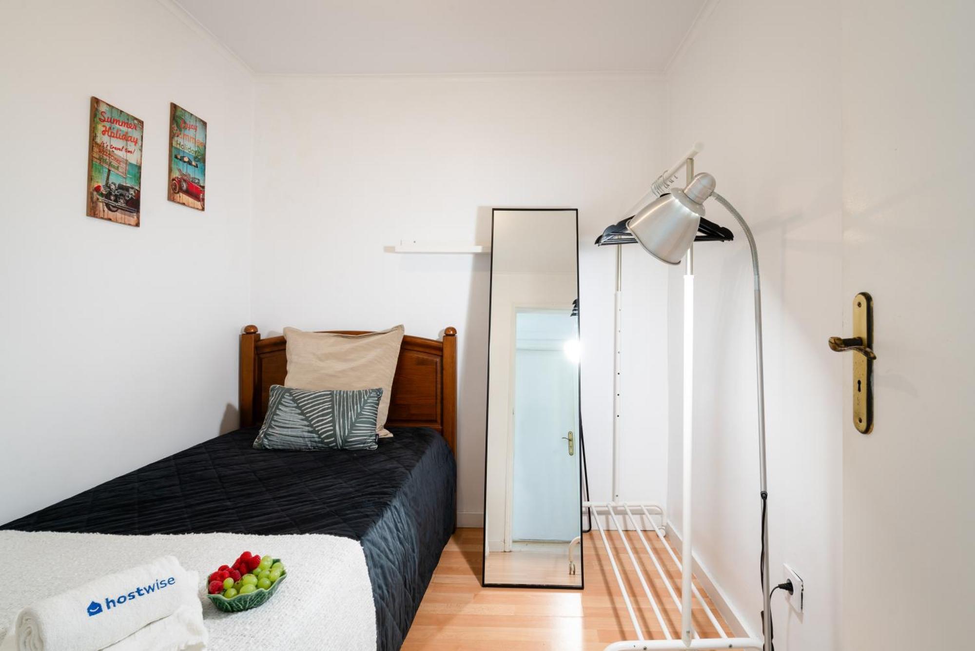 Host Wise - Large Flat W Terrace - Ace Location At Aliados Lägenhet OOporto Exteriör bild
