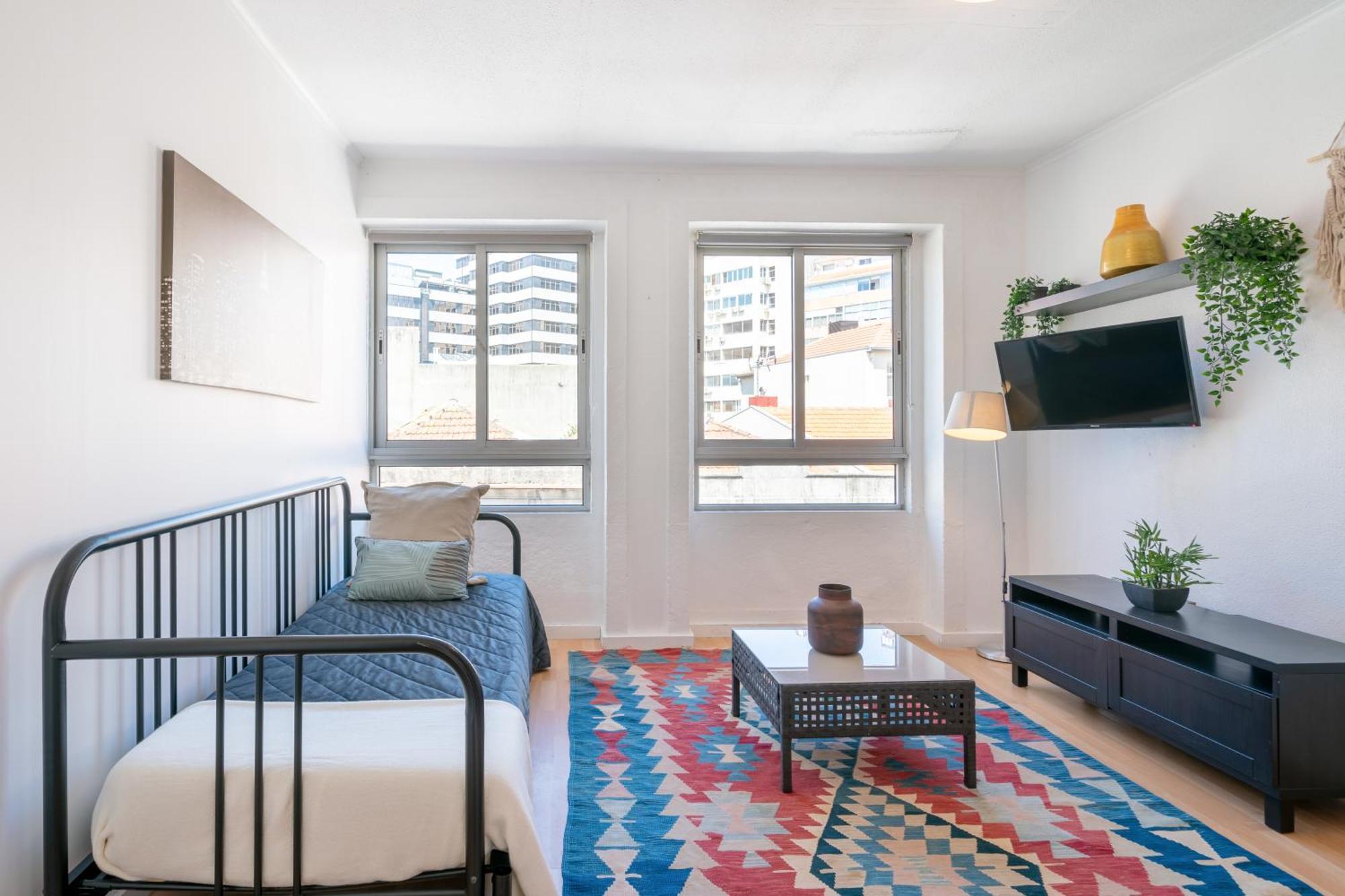 Host Wise - Large Flat W Terrace - Ace Location At Aliados Lägenhet OOporto Exteriör bild