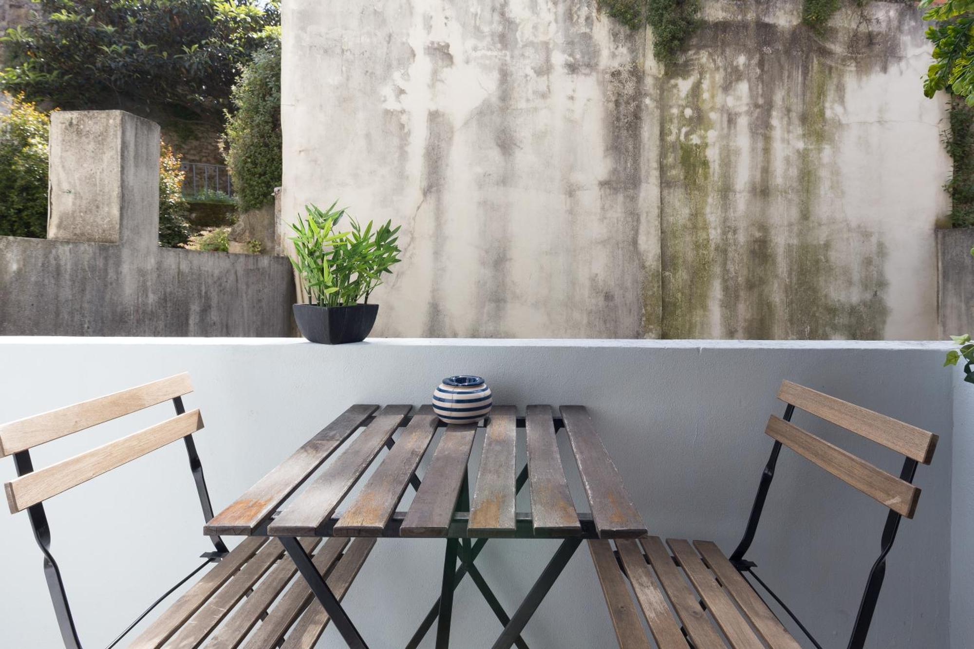 Host Wise - Large Flat W Terrace - Ace Location At Aliados Lägenhet OOporto Rum bild